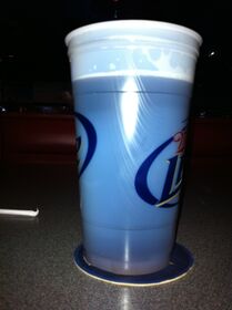 Only in Texas do they serve 32oz beers at laundrom.jpg